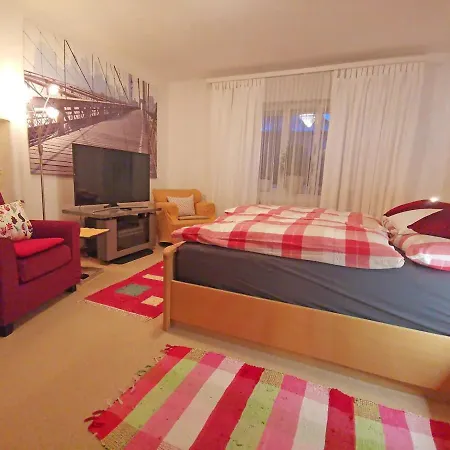 Tauernradweg Apartment: Spacious 3-room Near Salzburg