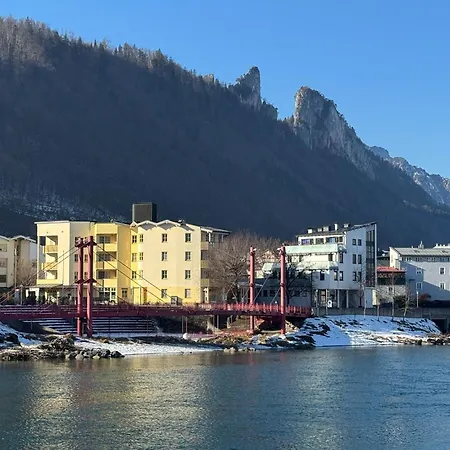 3 Zimmer Apartment Salzburg Süd, Salzburg Stadt Umgebung, Ferienwohnung in Hallein, südlich von Salzburg und östlich von Berchtesgaden *