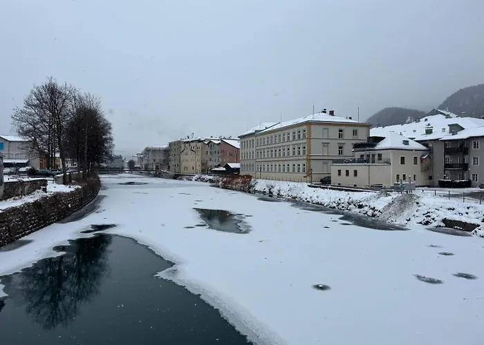Lägenhet 70qm 3-zimmer Am Tauernradweg In Bei Salzburg, Nahe Berchtesgaden, Rossfeld, Kehlsteinhaus, Obersalzberg, Watzmann, Schoenau Am Koenigsee, Bad Vigaun, Schloss Hellbrunn, Burg Hohen Salzburg, Burg Hohen Werfen # Beherbergungsbetrieb *